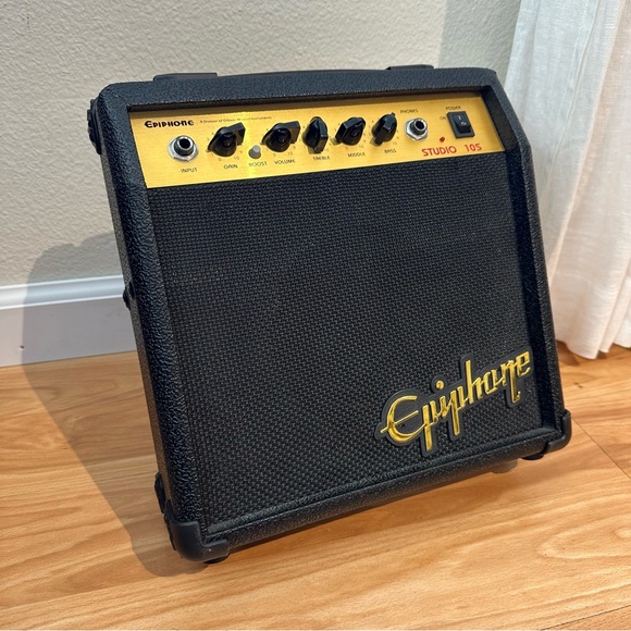 Epiphone Studio 10S Black and Gold Amplifier - Picture 1 of 7